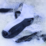 cara mencuci kaos kaki