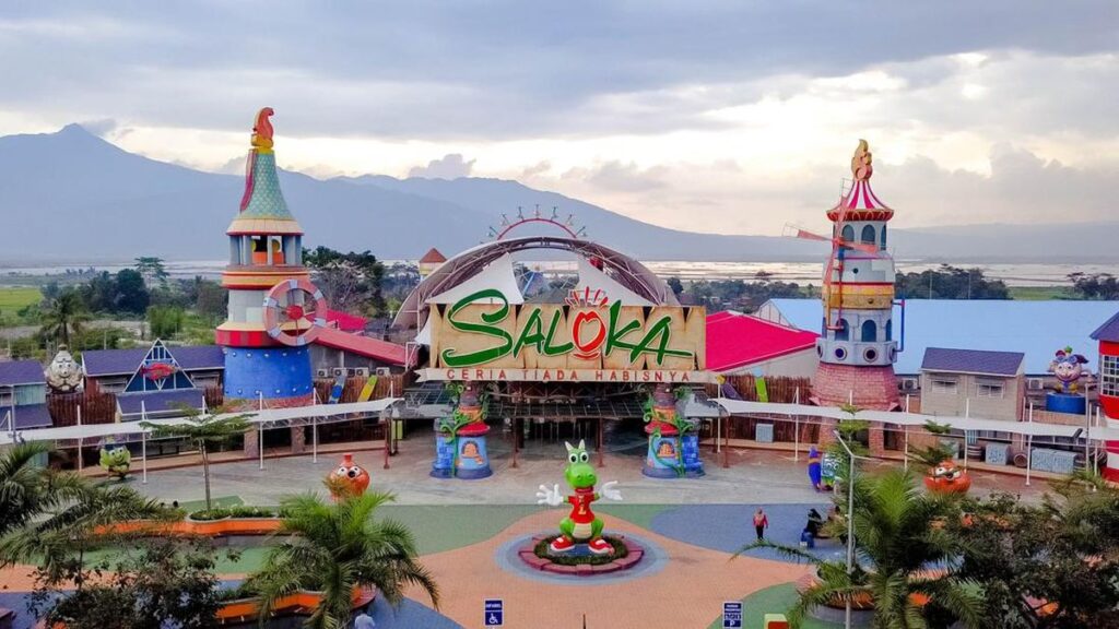 wisata senarabg saloka park